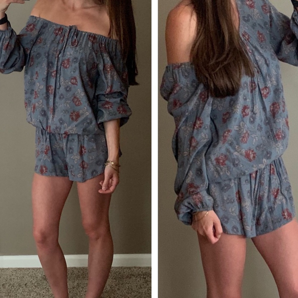 Honey Punch long sleeve romper • size M